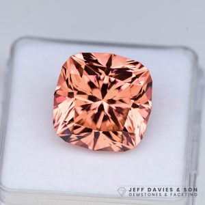 Lab Garnet ER YAG - Yttrium Aluminum Garnet - pulled Czochralski - 49.70ct