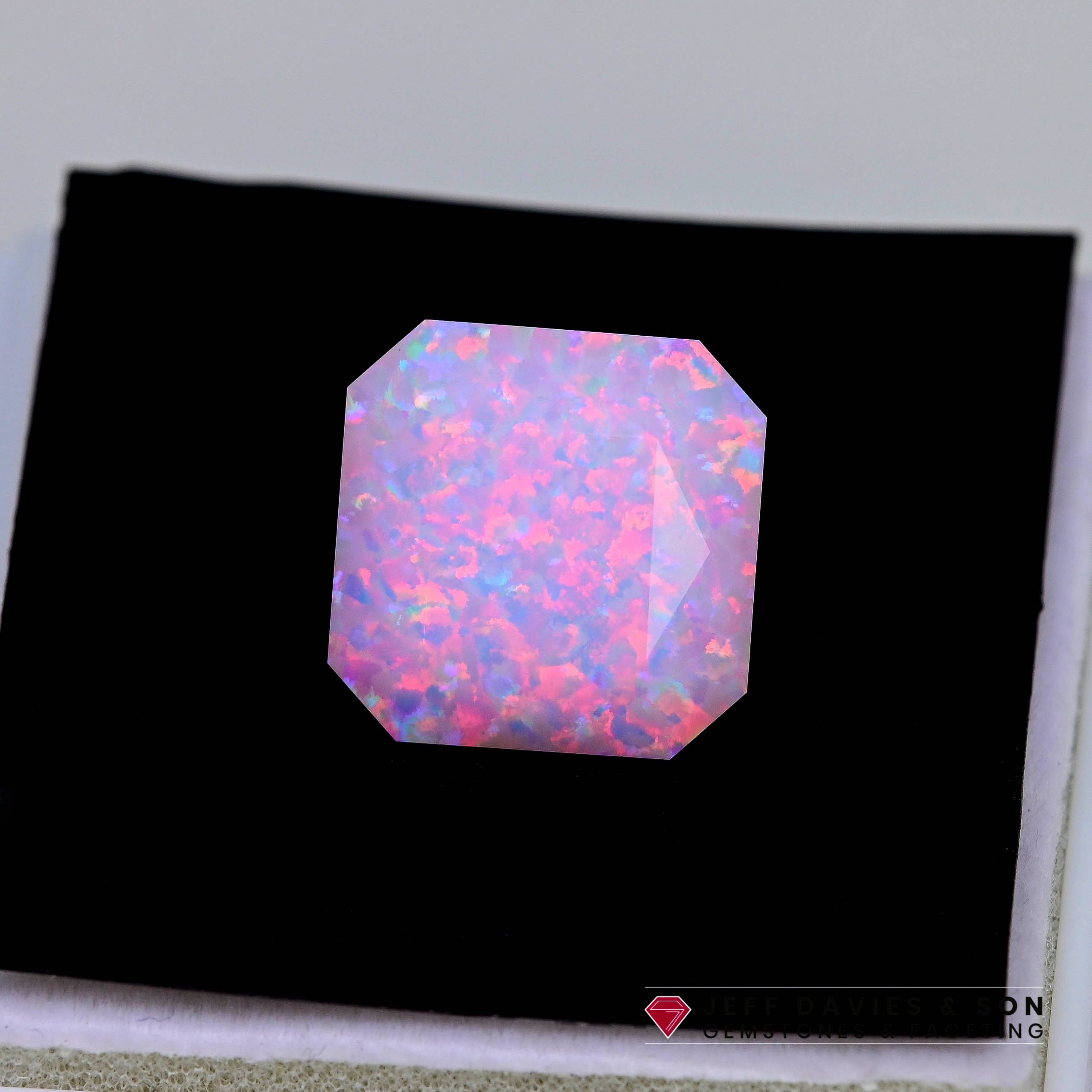 LAB1482aa - Jeff Davies & Son Gemstones