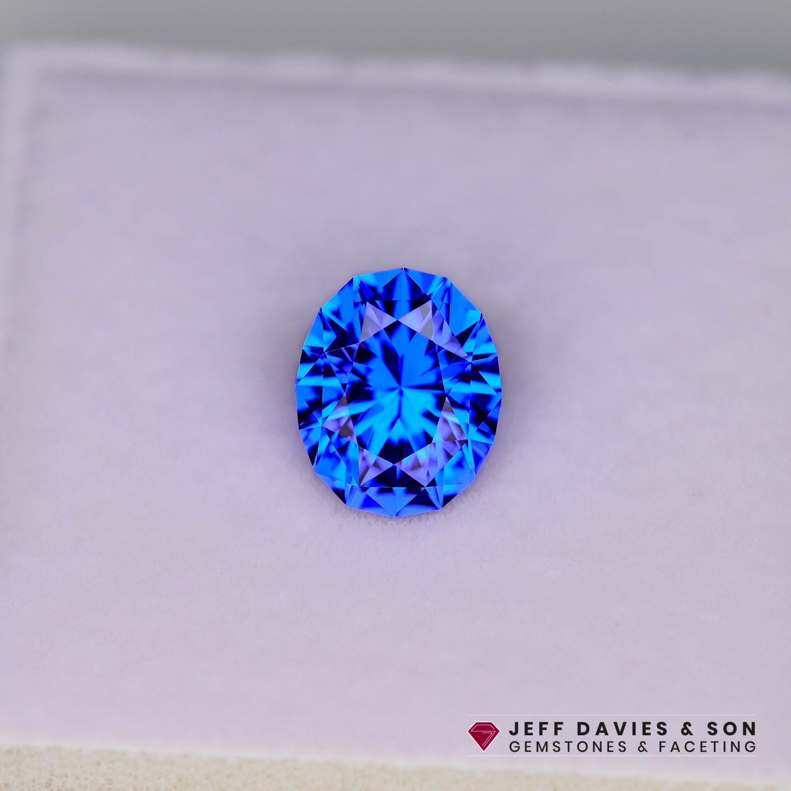 LAB1672be - Jeff Davies & Son Gemstones