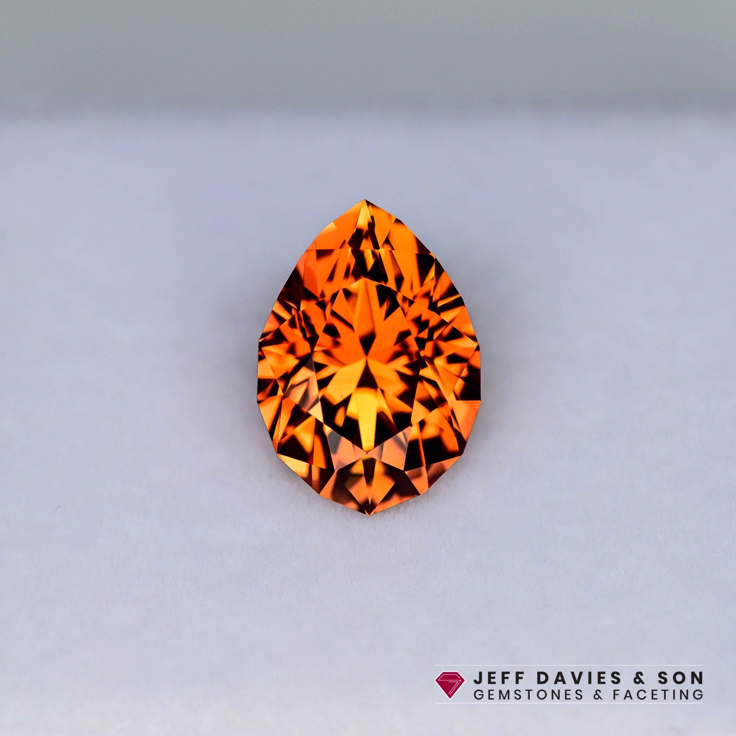 LAB2177b - Jeff Davies & Son Gemstones