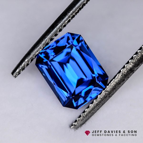 LAB2371a - Jeff Davies & Son Gemstones