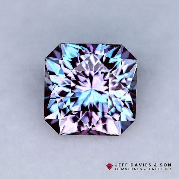 LAB2423a - Jeff Davies & Son Gemstones