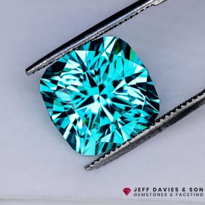 LAB Blue Green (Paraiba Colour) Garnet YAG  -  Yttrium Aluminum Garnet - Pulled Czochralski - 20.94ct