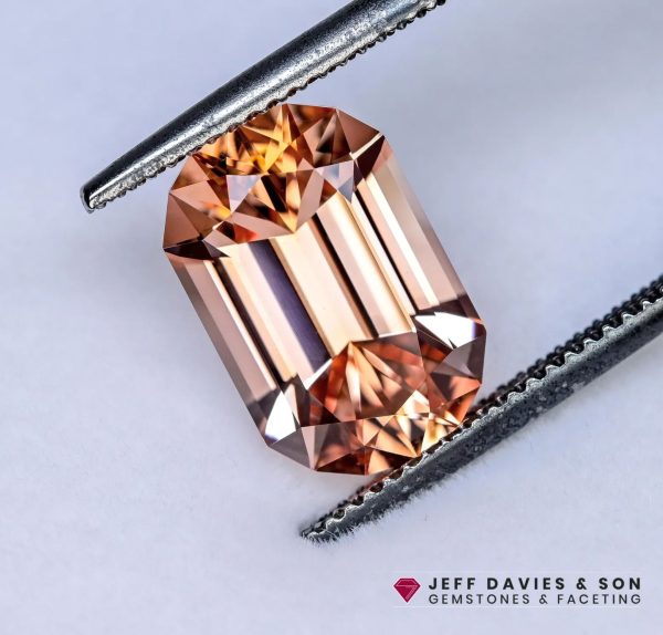 LAB2462aa - Jeff Davies & Son Gemstones