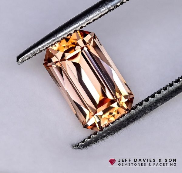 LAB2529aa - Jeff Davies & Son Gemstones