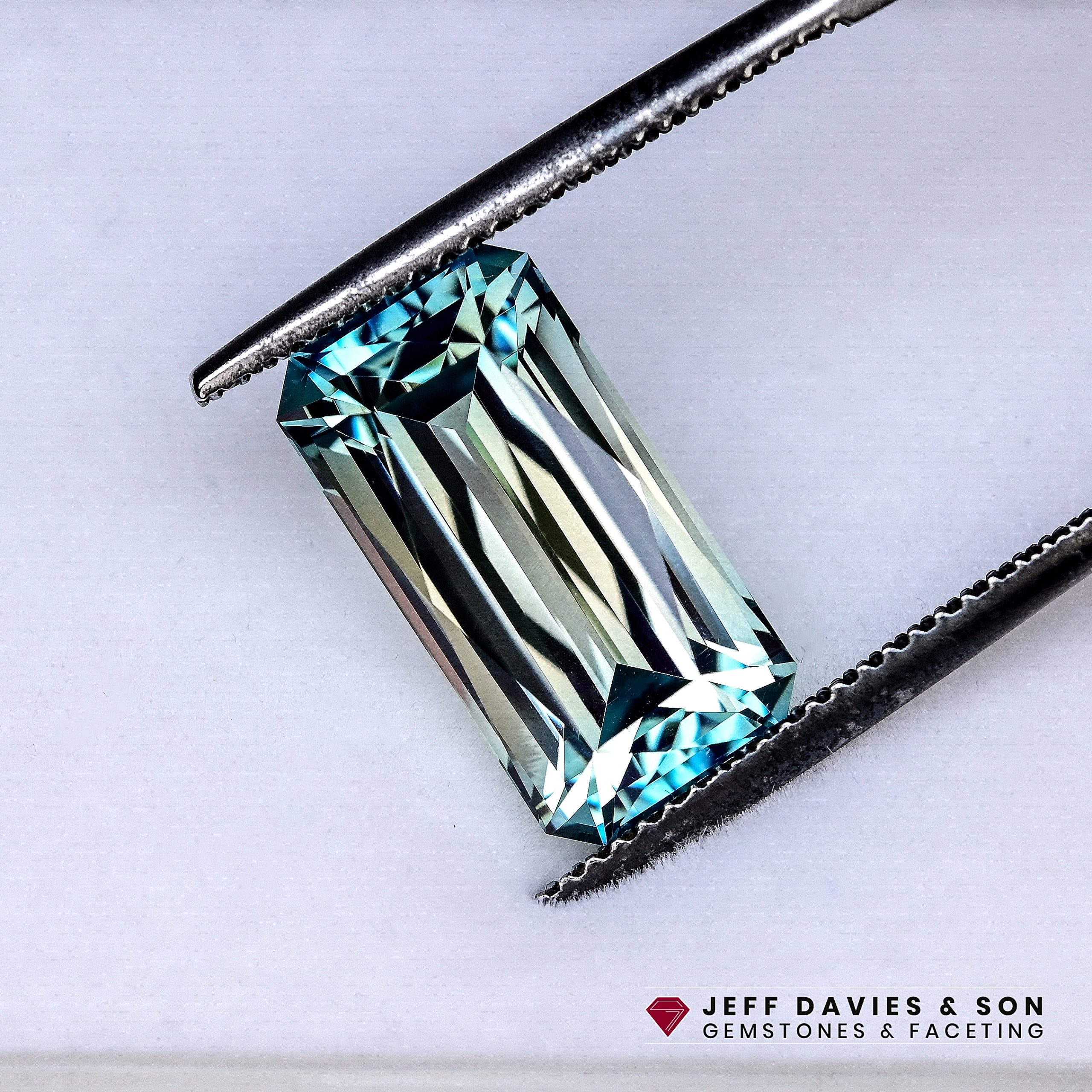 LAB2589a - Jeff Davies & Son Gemstones