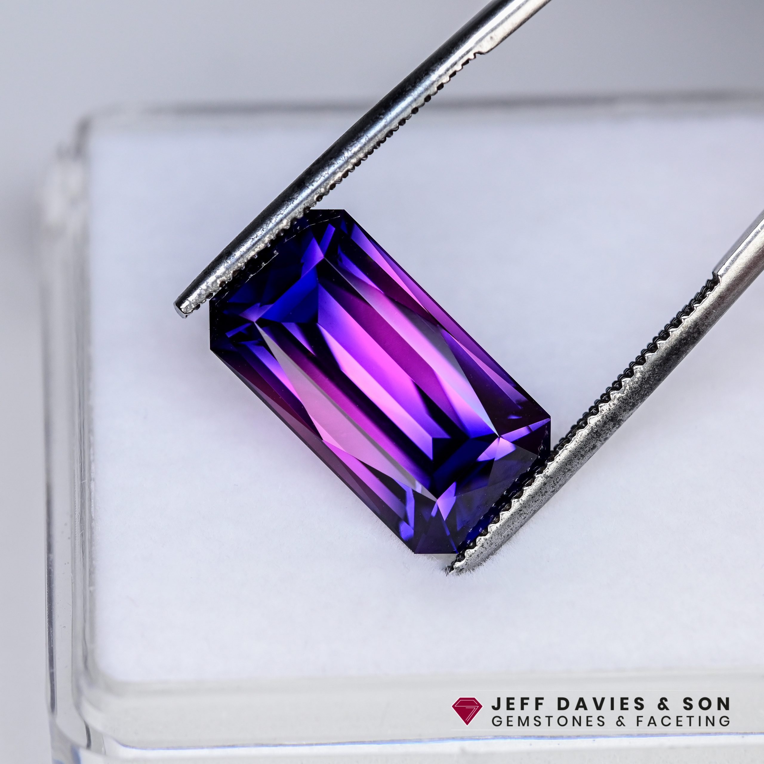 LAB2616b - Jeff Davies & Son Gemstones