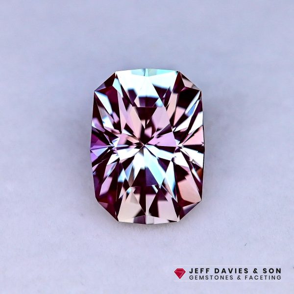 LAB2624a - Jeff Davies & Son Gemstones
