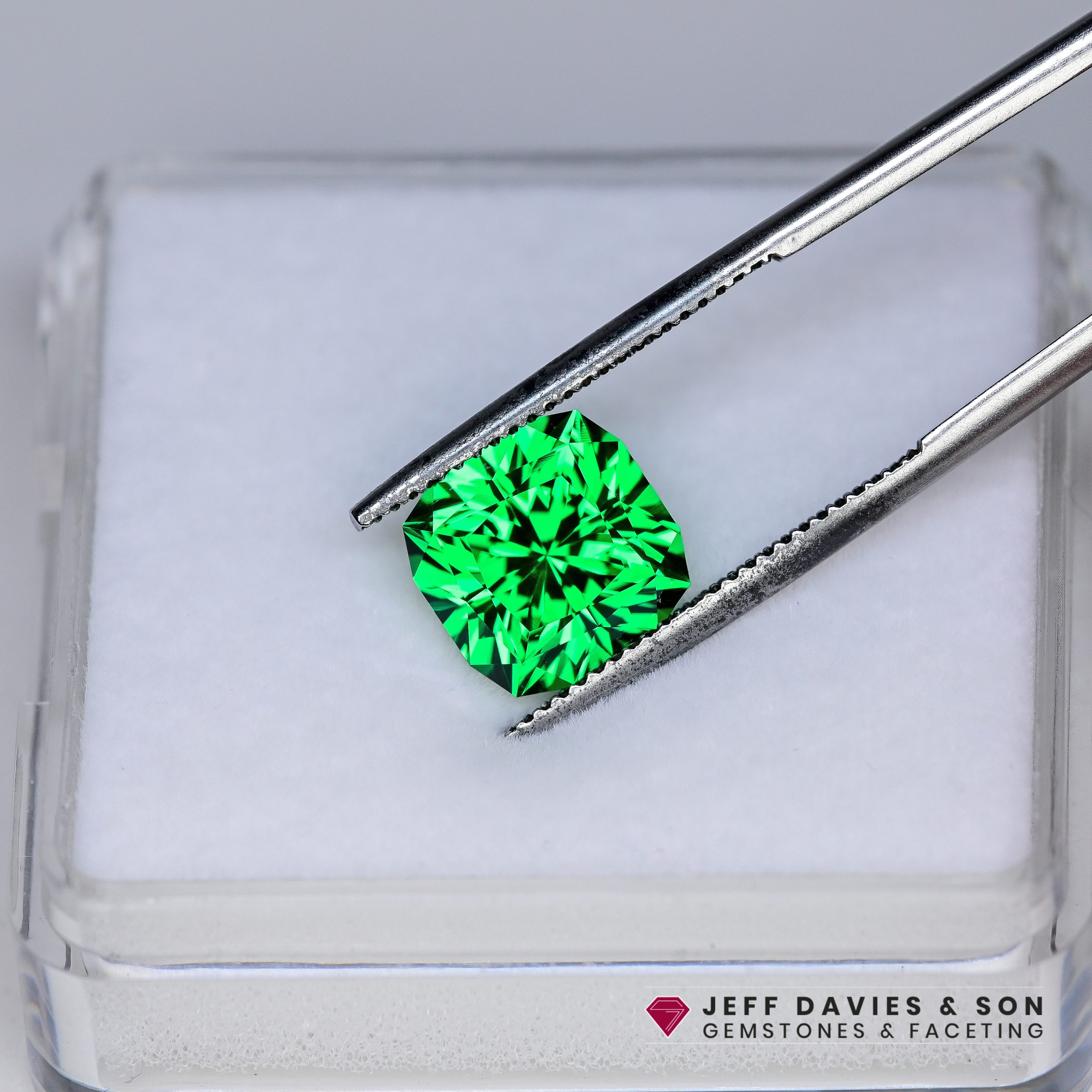 LAB2629b - Jeff Davies & Son Gemstones