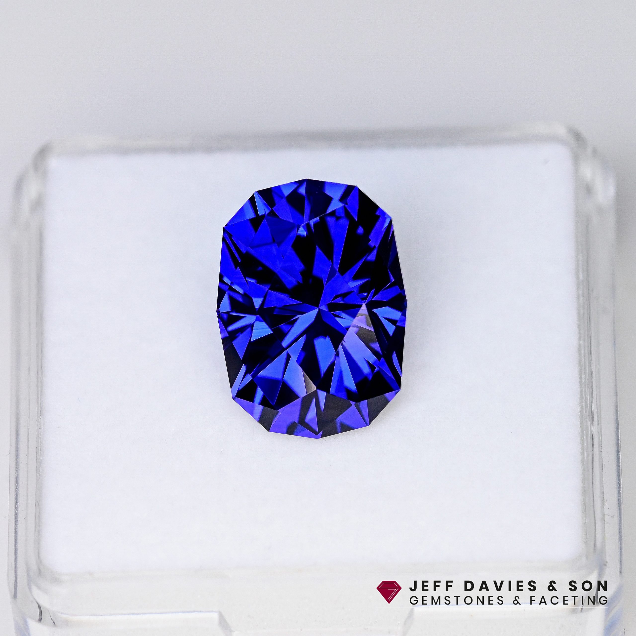 LAB2638b - Jeff Davies & Son Gemstones