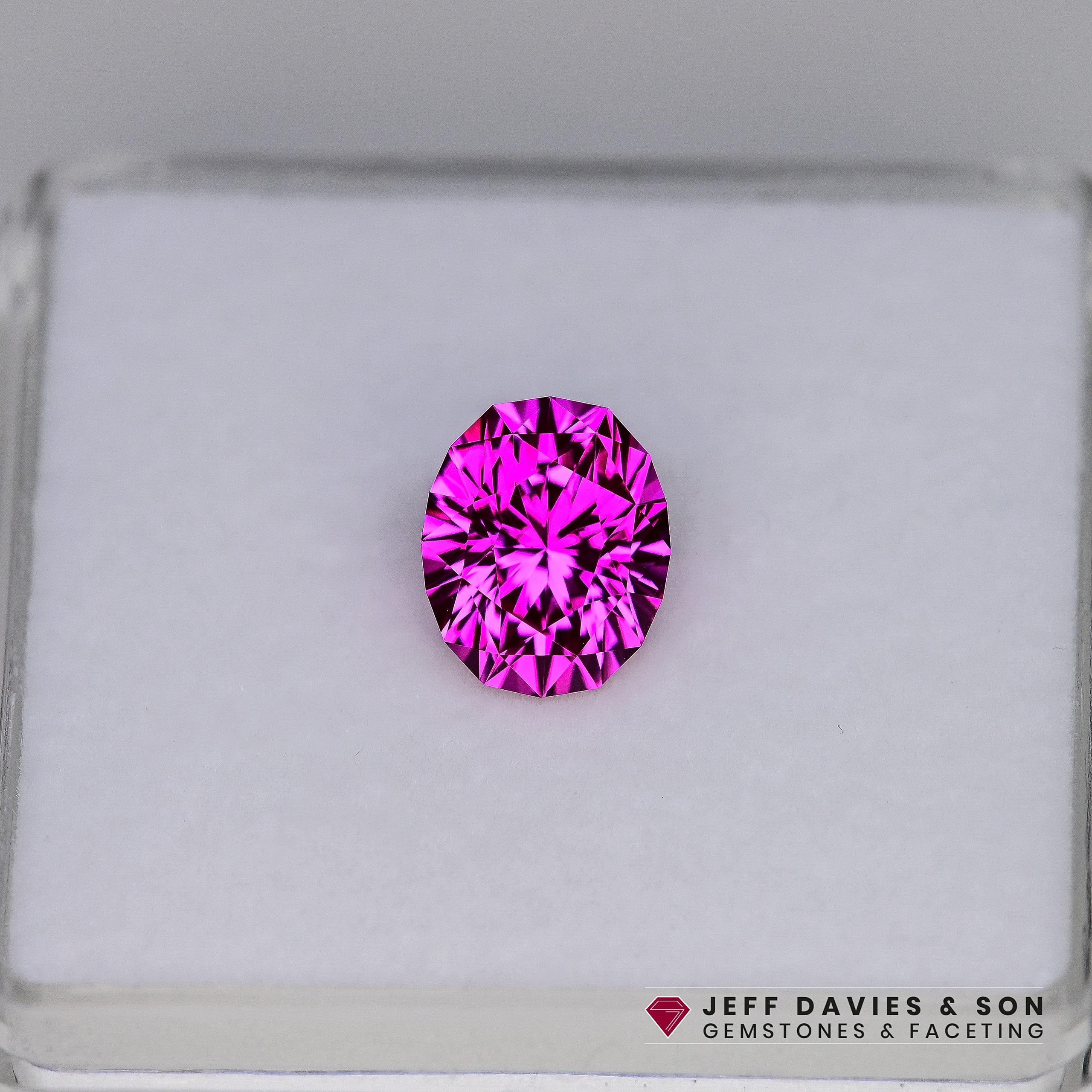 LAB2659b - Jeff Davies & Son Gemstones