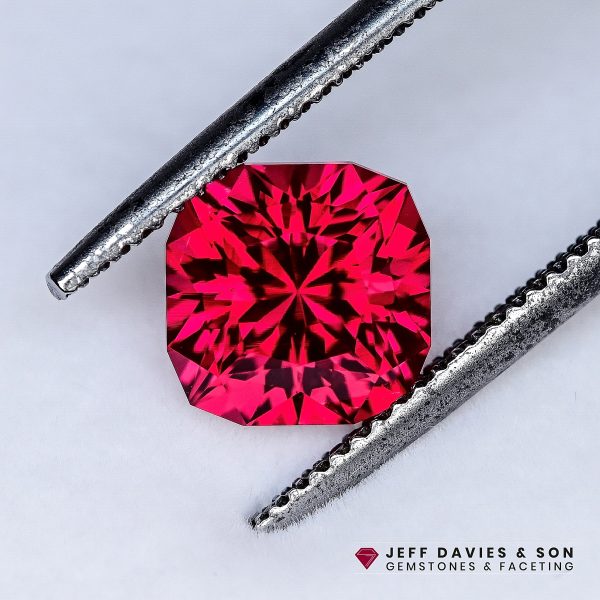LAB2692a - Jeff Davies & Son Gemstones
