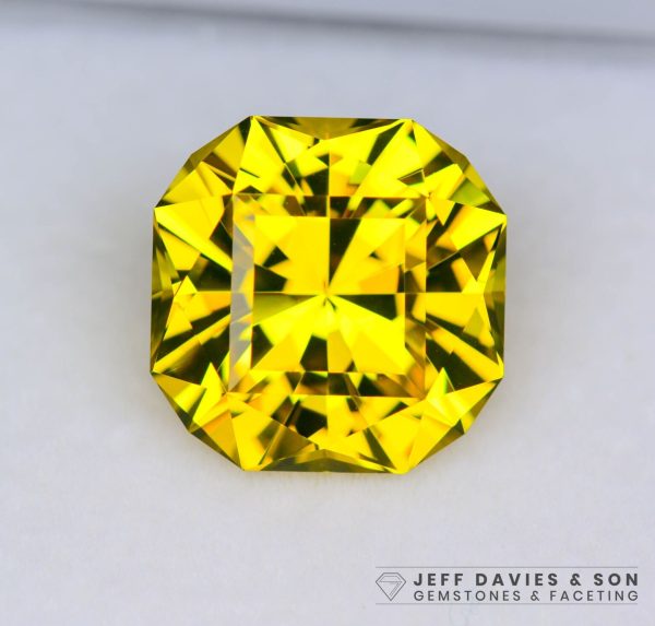 LAB0123a - Jeff Davies & Son Gemstones