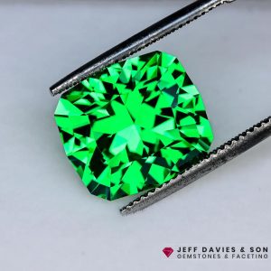 LAB Vanadium YAG - Yttrium Aluminum Garnet - Pulled Czochralski - 15.74ct