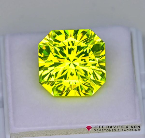 LAB1834a - Jeff Davies & Son Gemstones