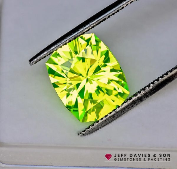 LAB2008aa - Jeff Davies & Son Gemstones