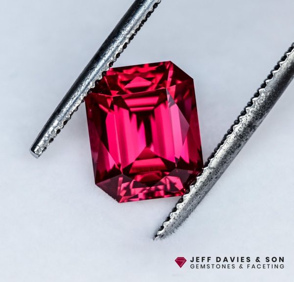 LAB2095aa - Jeff Davies & Son Gemstones