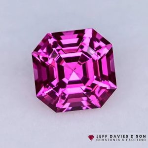 Lab Namya colour Spinel  - Pulled Czochralski - 2.36ct
