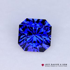 Lab Tanzanite Colour Garnet YAG - Yttrium Aluminum Garnet - pulled Czochralski - 4.33ct