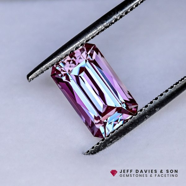LAB2730a - Jeff Davies & Son Gemstones