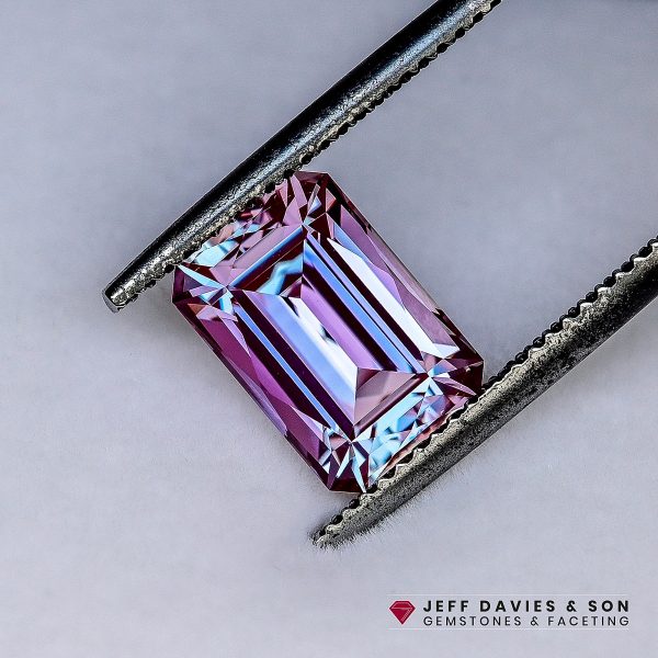 LAB2765a - Jeff Davies & Son Gemstones