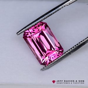 Lab Pink Sapphire - Pulled Czochralski - 9.03ct