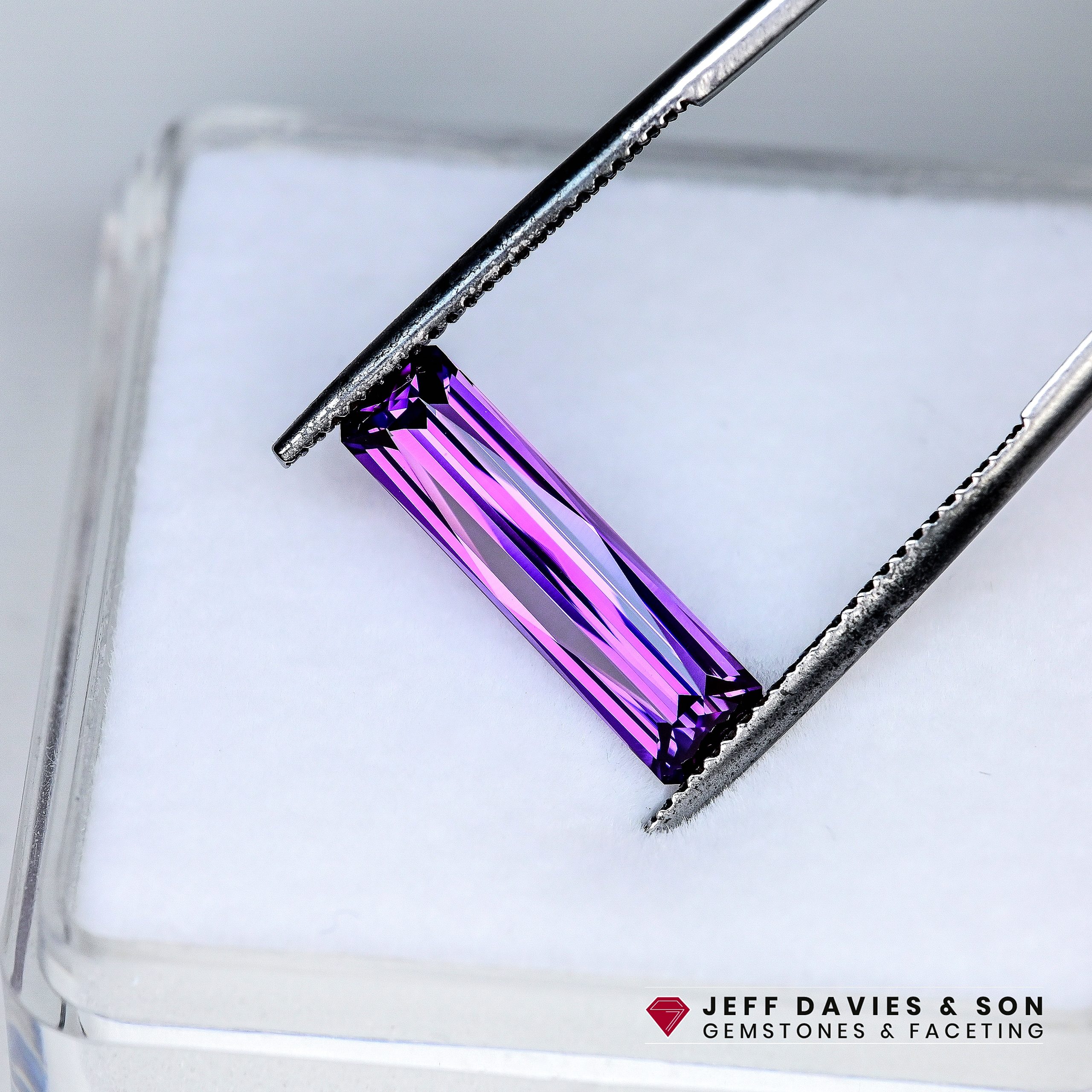 LAB2815b - Jeff Davies & Son Gemstones