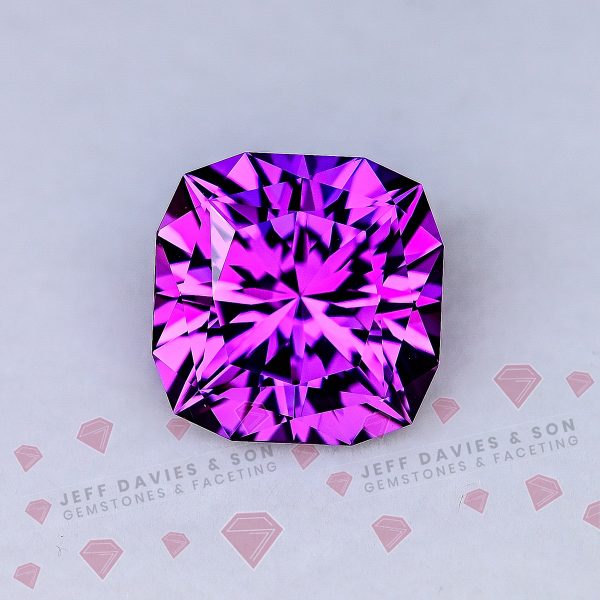 LAB2844a - Jeff Davies & Son Gemstones