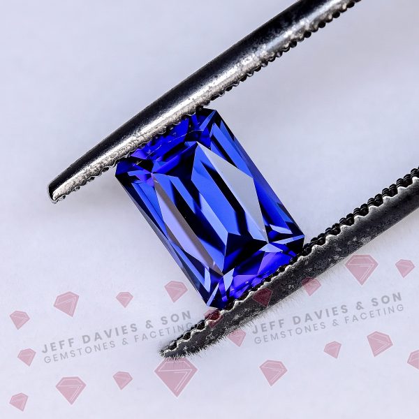 LAB2847a - Jeff Davies & Son Gemstones