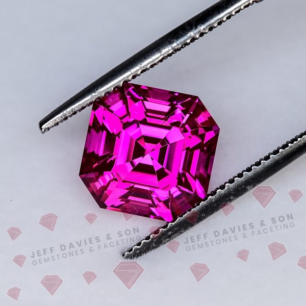 LAB2848a - Jeff Davies & Son Gemstones