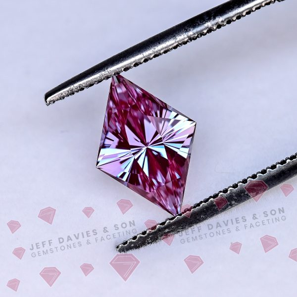 LAB2852a - Jeff Davies & Son Gemstones