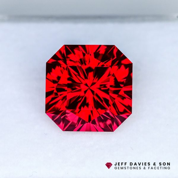 LAB2862a - Jeff Davies & Son Gemstones