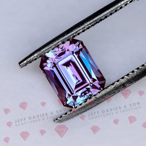 LAB Alexandrite - pulled Czochralski - 3.28ct
