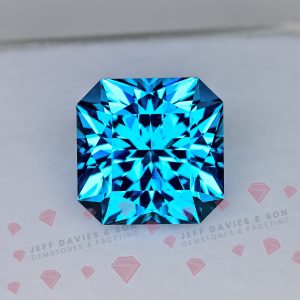LAB Cobalt YAG - Yttrium Aluminum Garnet - Pulled Czochralski - 24.89ct