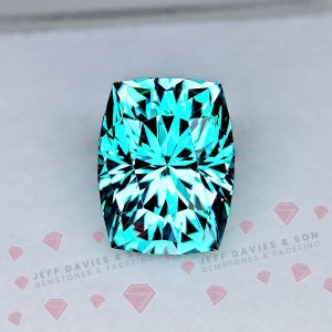 LAB Blue Green (Paraiba Colour) Garnet YAG  -  Yttrium Aluminum Garnet - Pulled Czochralski - 13.71ct