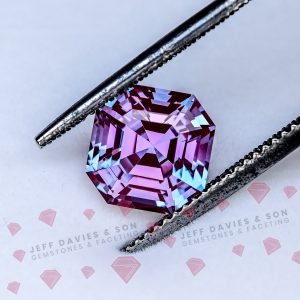 LAB Alexandrite - pulled Czochralski - 3.90ct