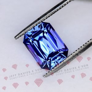 Lab Cornflower Blue Sapphire - Pulled Czochralski  - 7.84ct