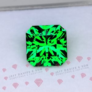 LAB Vanadium YAG - Yttrium Aluminum Garnet - Pulled Czochralski - 12.83ct