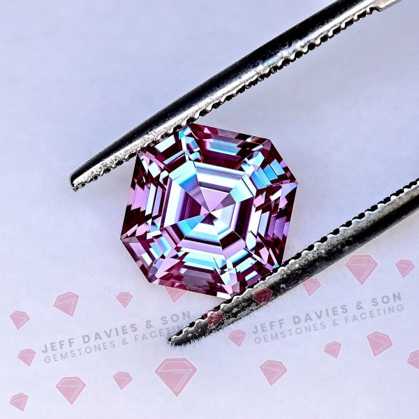 LAB3033a - Jeff Davies & Son Gemstones