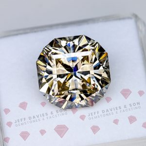 LAB3041a - Jeff Davies & Son Gemstones