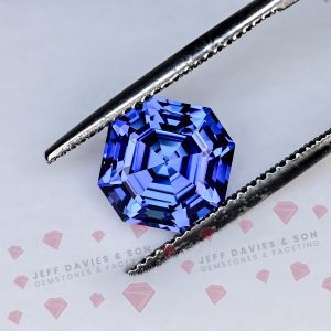 Lab Cornflower Blue Sapphire - Pulled Czochralski  - 4.64ct