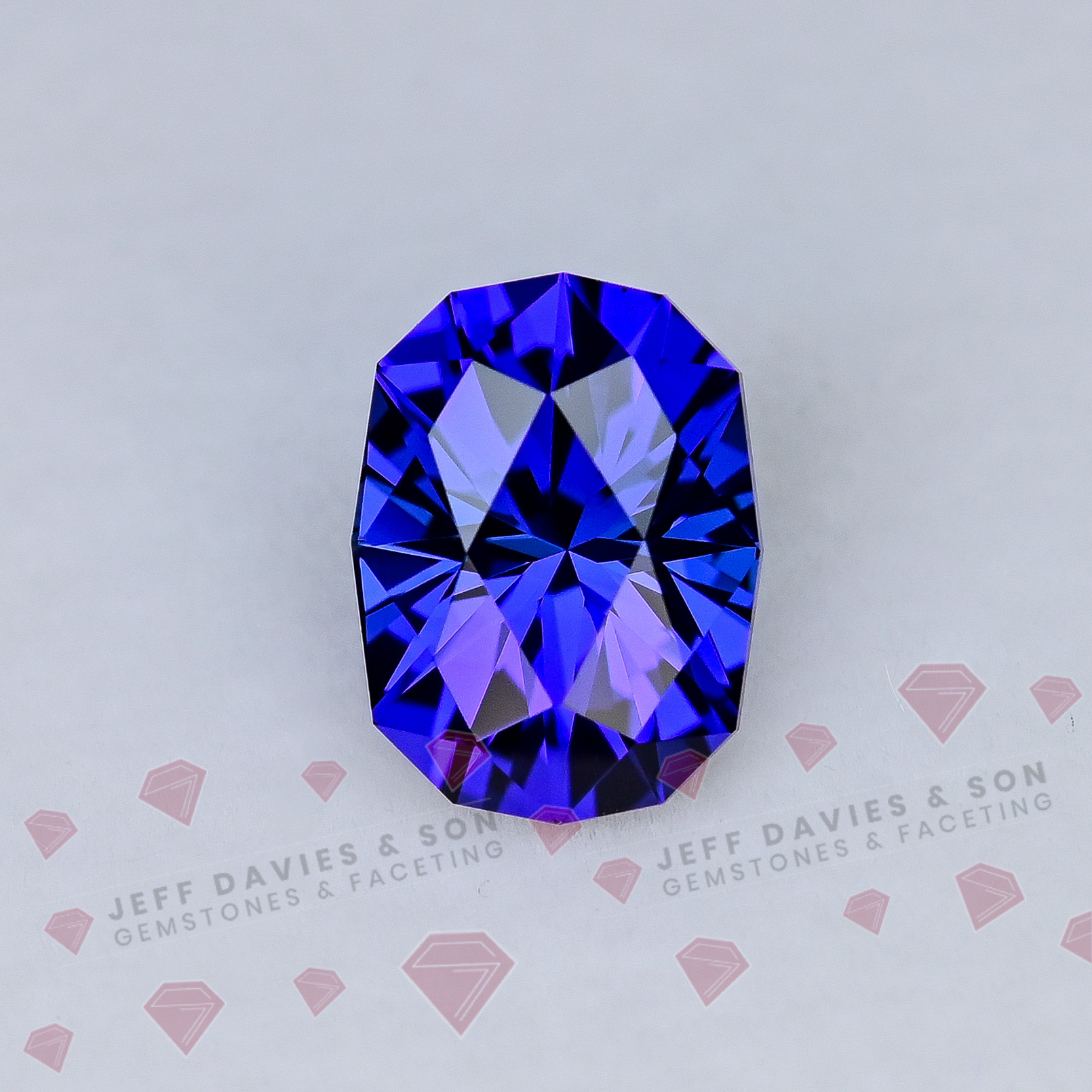 LAB3097a - Jeff Davies & Son Gemstones