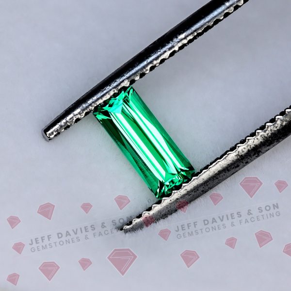 LAB3109a - Jeff Davies & Son Gemstones